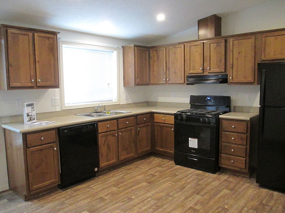 Roomy Kitchen, New Appliance