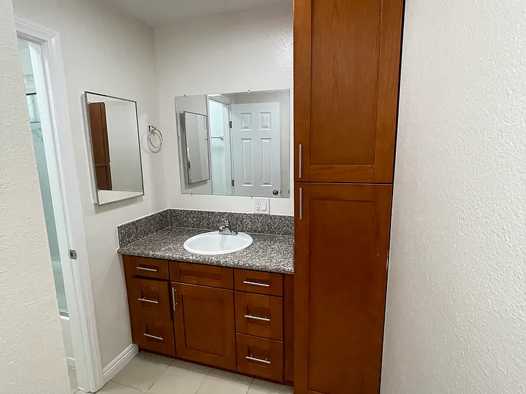 7261 Amigo Ave #10, Reseda, CA 91335 — Photo 25