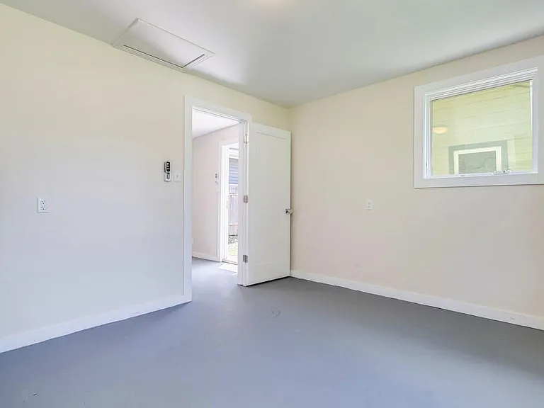 2314 Santa Rosa St — Photo 15