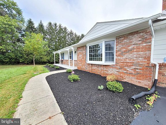 5th image of 3553 Clarksburg Rd