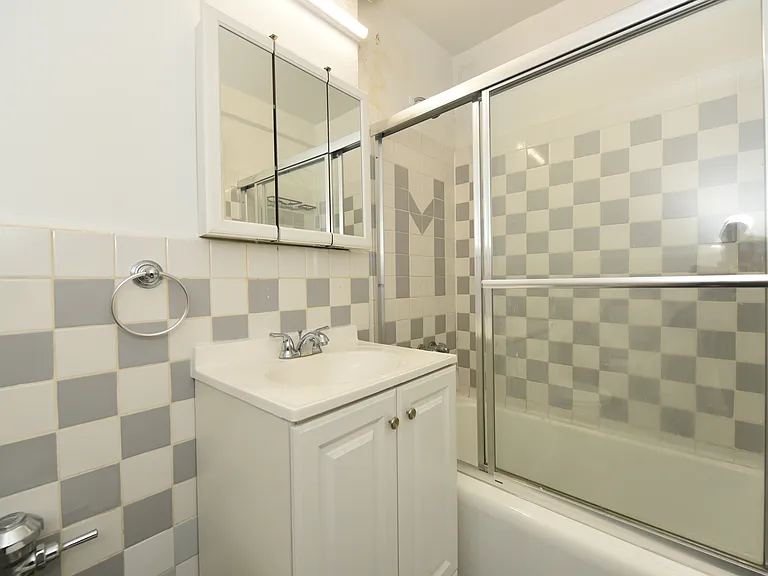 87-01 Midland Pkwy #5H — Photo 7