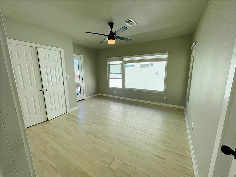4609 Virginia Ave #202 — Photo 11