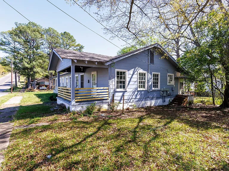 1830 Exeter Ave — Photo 4