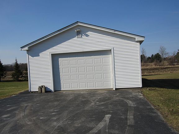 5th image of 309 Durkee Road