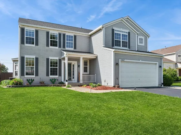 25817 S Yellow Pine Dr, Channahon, IL 60410