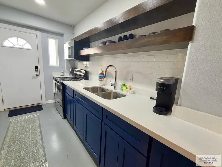 47975 Michigan Ave #HERON — Photo 5