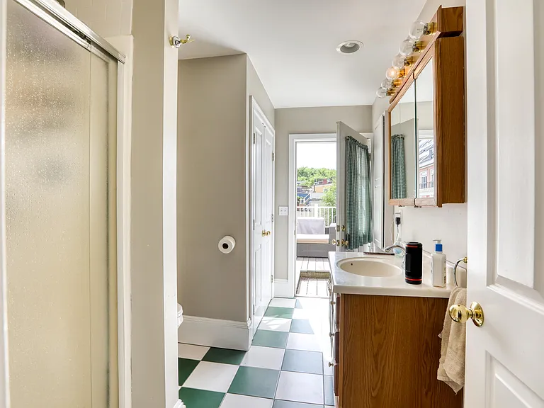 61 Baldwin St #2 — Photo 22