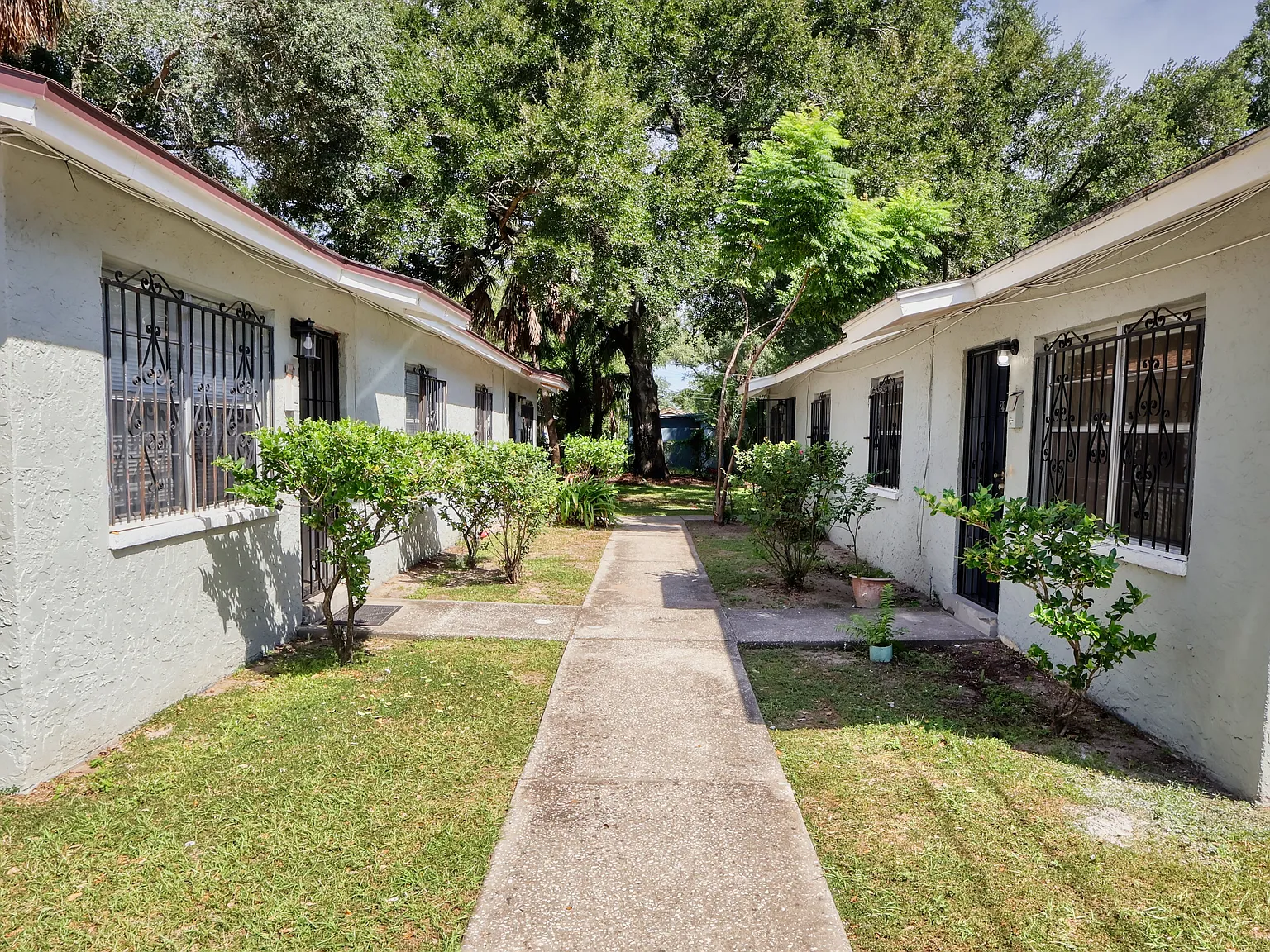 2 bed, 750 sqft, $1,550 — Photo 1