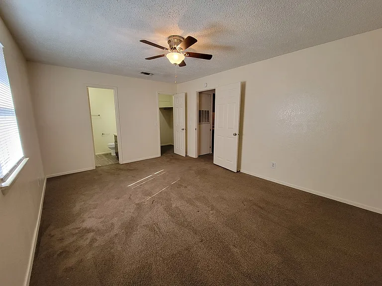 Gant Apartments — Photo 12