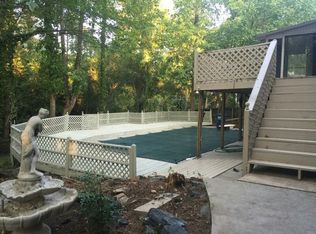926 E Riverbend Dr SW, Lilburn, GA