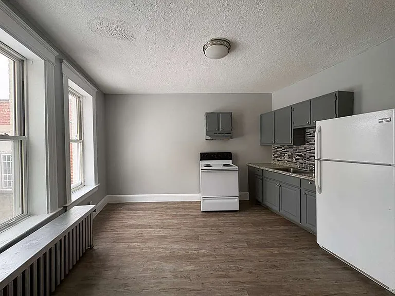 Tower View Apartments — Photo 22