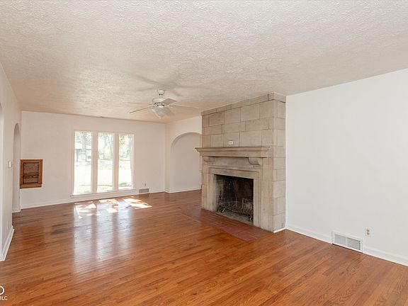 4th image of 7480 E 46th St