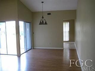 3rd image of 10553 Putnam Ct