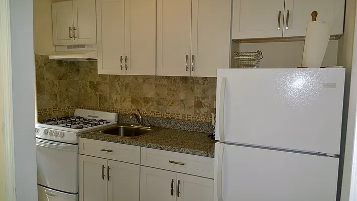 Rented by Corcoran | media 7