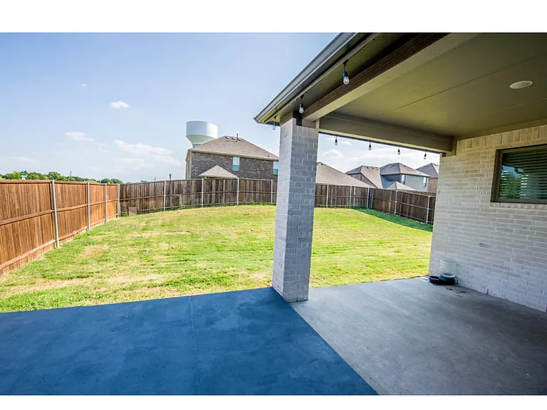 643 Hazeltine Rd — Photo 11
