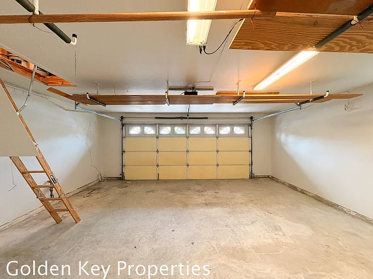 3274 San Tomas Dr — Photo 29