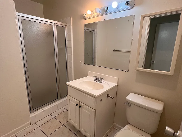 525 N Francisca Ave #11 — Photo 6