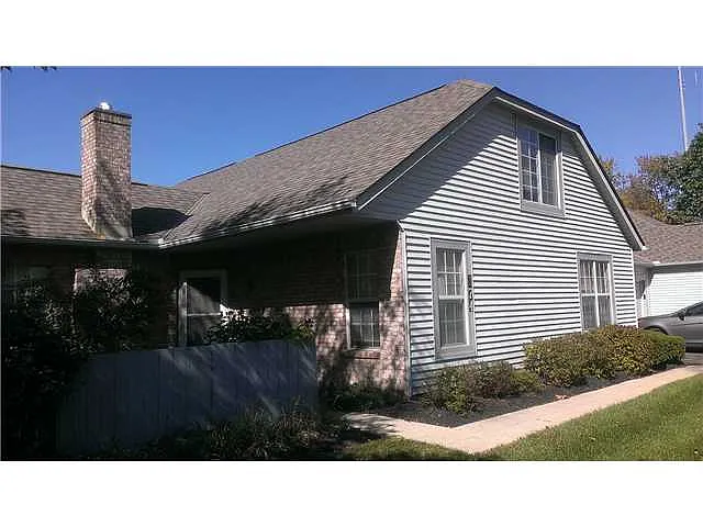 374 Villa Oaks Ln photo 1