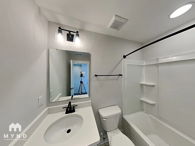 586 W End Dr — Photo 25