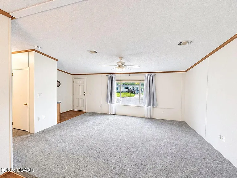 33 Cherrywood Ct — Photo 2