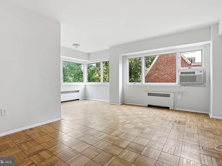 2720 Wisconsin Ave NW #302 — Photo 9