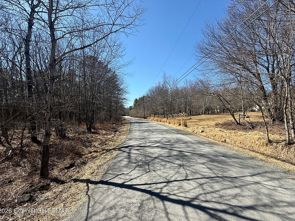 2nd image of 614 Park Lane Rd