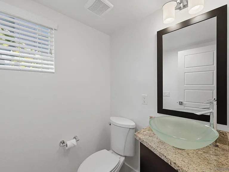 2440 Aperture Cir — Photo 10