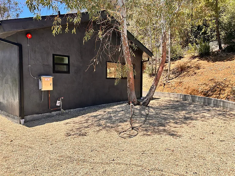 29767 Mulholland Hwy — Photo 16