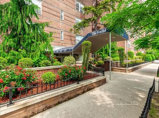7210 112th St APT 5B, Flushing, NY 11375