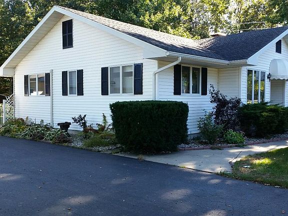 5th image of 1038 N Ferry St