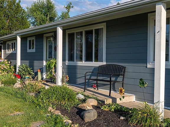 3rd image of 4093 Rushton Dr