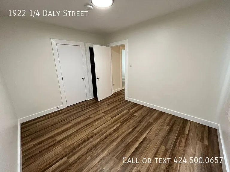 1922 1/4 Daly St — Photo 10