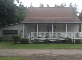 8 Cricks Pl, Salamanca, NY 14779