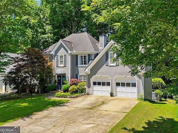 2nd image of 717 Jamie Way NE
