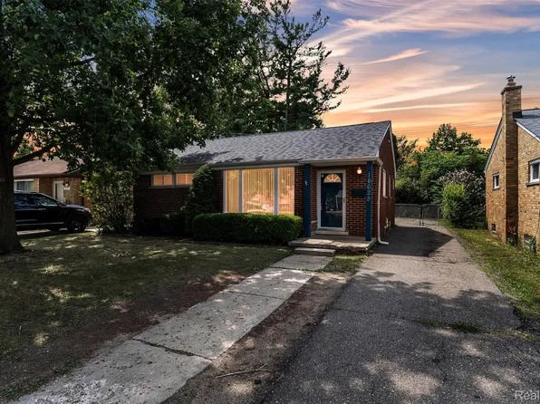 16625 Beech Daly Rd, Redford, MI 48240