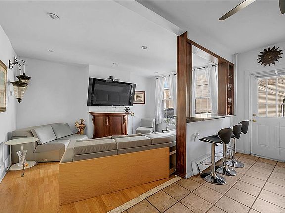 2nd image of 8747 129th St