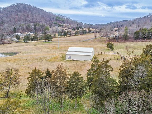 5th image of 180 Ailor Gap Rd