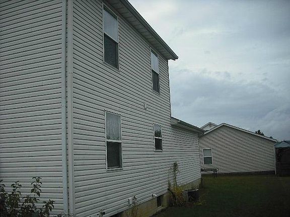 2nd image of 872 Maher Dr