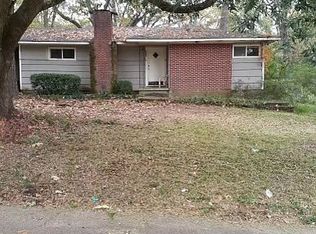 2852 Kentwood Dr, Jackson, MS 39212