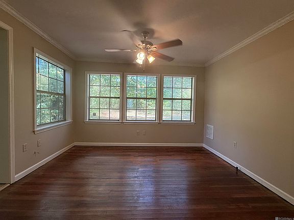 5th image of 2129 E Lakeshore Dr