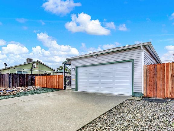 3rd image of 525 Nebraska Street