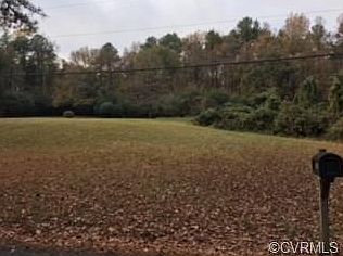 2nd image of 762 Snead Rd