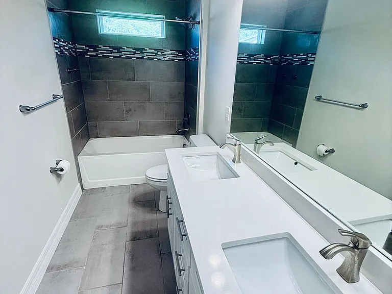 614 Lynbrook St NW — Photo 28