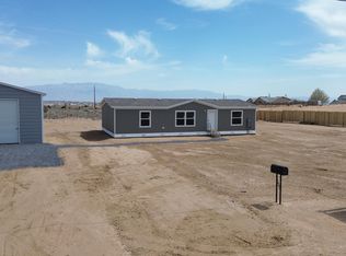 806 24th St SW, Rio Rancho, NM 87124