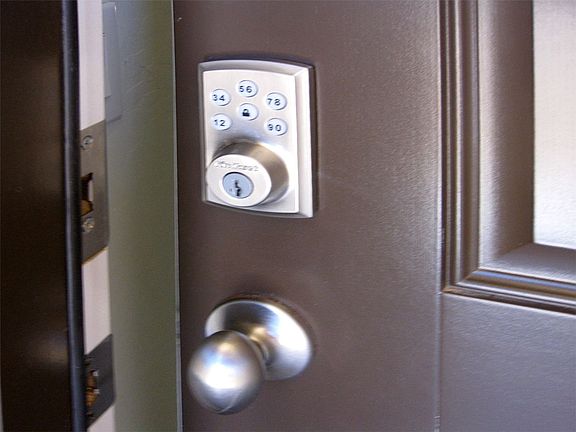5th image of 11700 E Cliffrose Ln