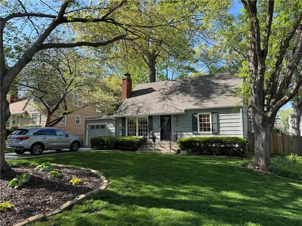 4022 W 68th Ter, Prairie Village, KS 66208