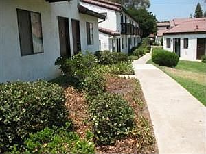 5th image of 2854 E Valley Pkwy APT 20