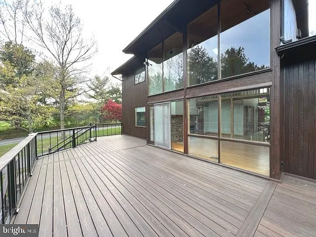 1538 Trough Rd — Photo 4