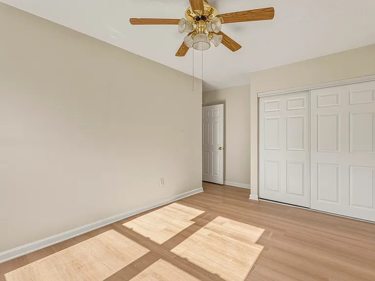 55 Oak Crest Ct — Photo 26
