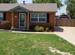 219 N Howard Ave, Moore, OK 73160
